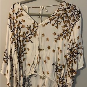 Backless floral shirt